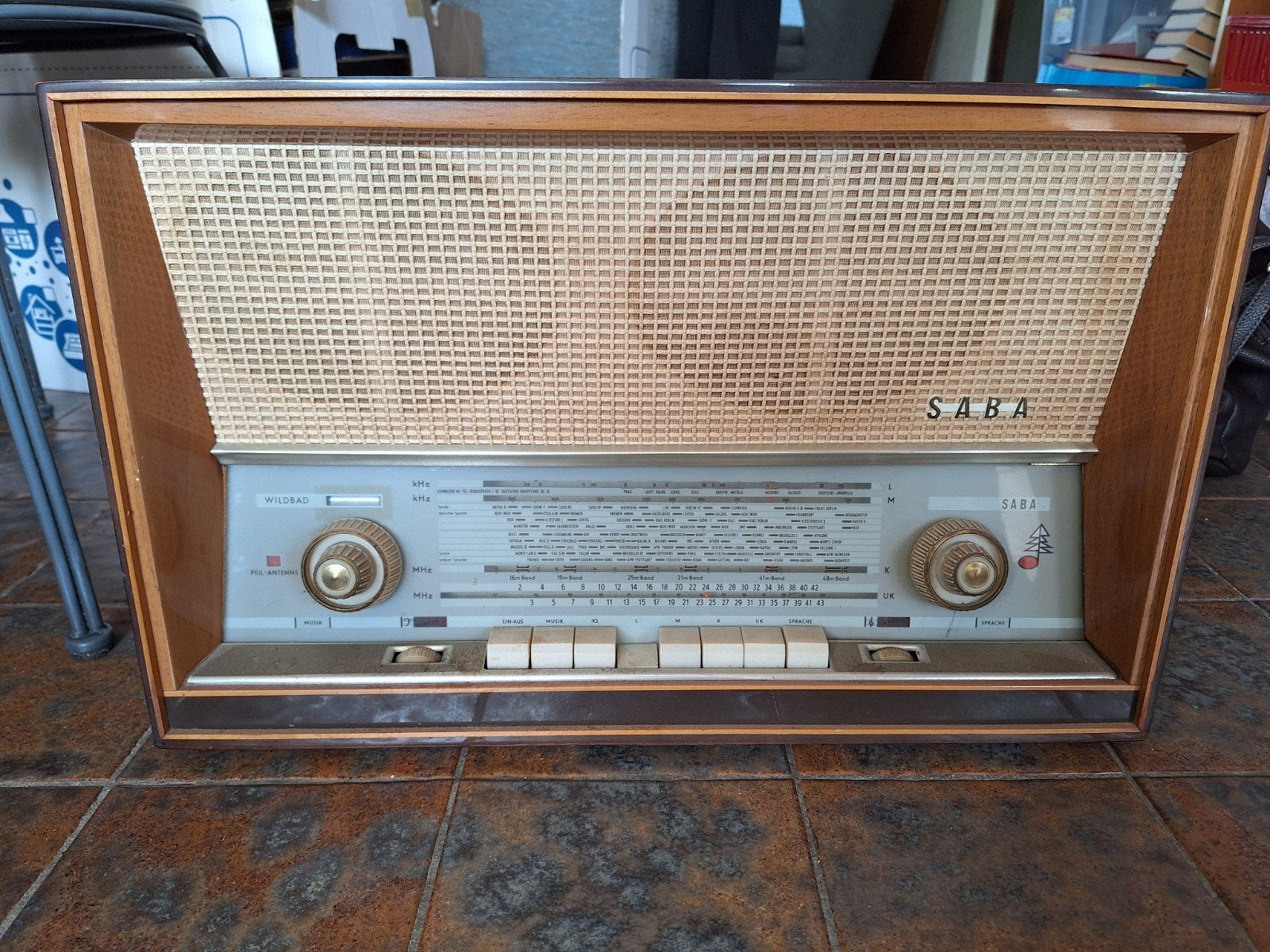 Radio, Ophalen