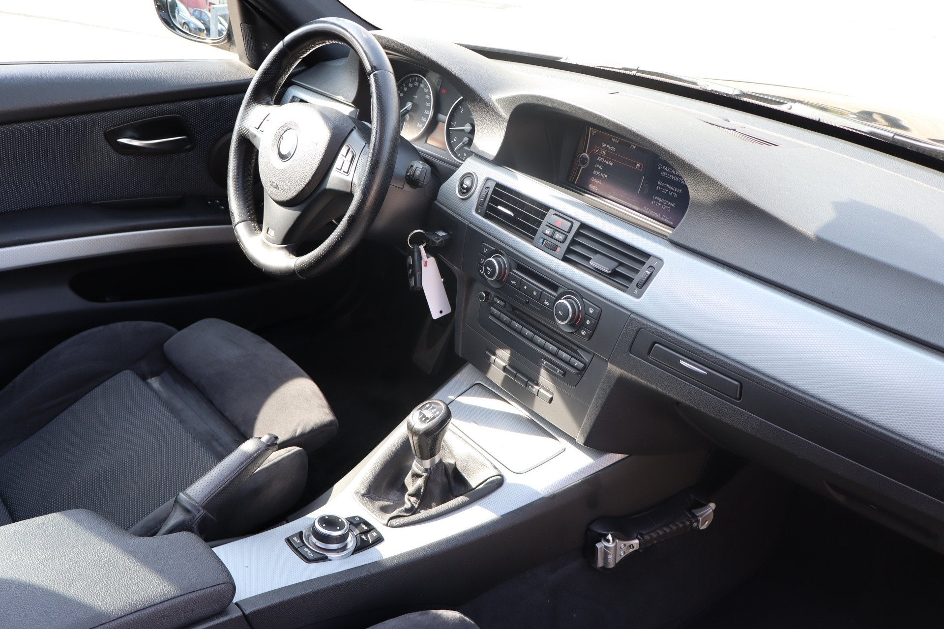 BMW 3 Serie Touring 318i Corporate Lease M Sport Edition Pan, Euro 5, 4 cilinders, Zwart, Origineel Nederlands