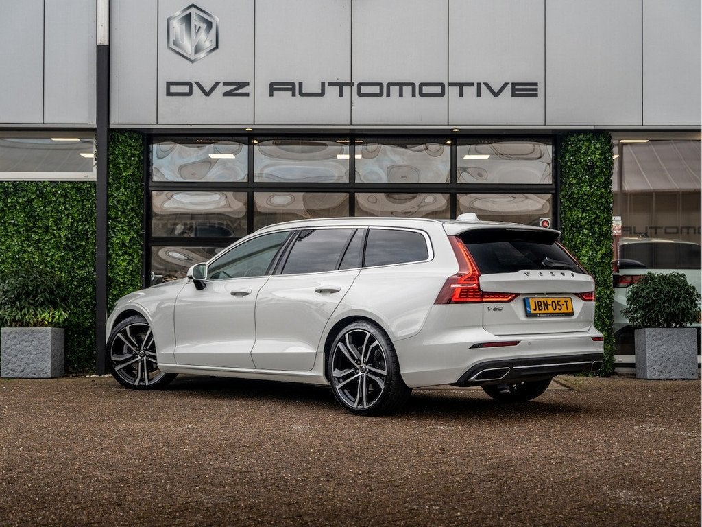 Volvo V60 2.0 T4 Inscription | H&K Sound | Camera | Trekhaak, Auto's, Volvo, Automatische klimaatregeling, Euro 6, Wit, 1603 kg