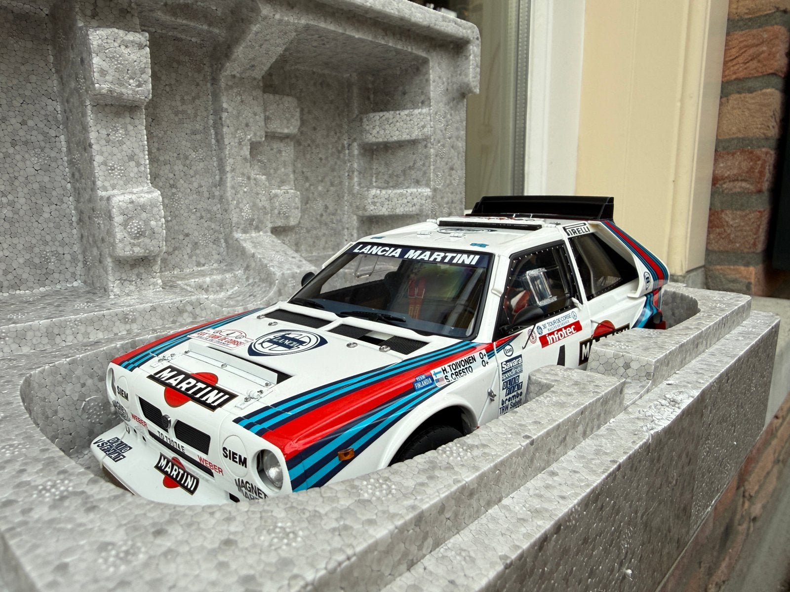 1:18 Lancia Delta S4 #4 Martini Toivonen 1986 Autoart 88620, Auto, Autoart, Nieuw, Ophalen of Verzenden