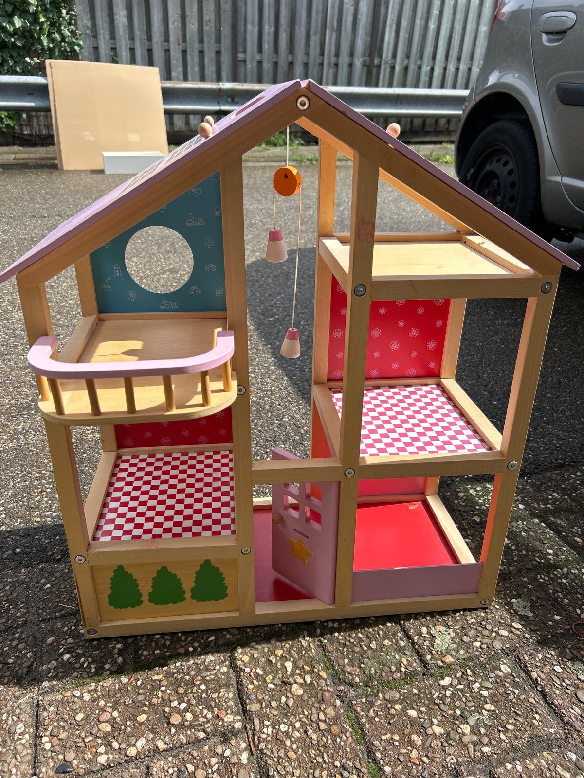 Houten poppenhuis van Hema met meubeltjes, Kinderen en Baby's, Ophalen, Gebruikt, Poppenhuis