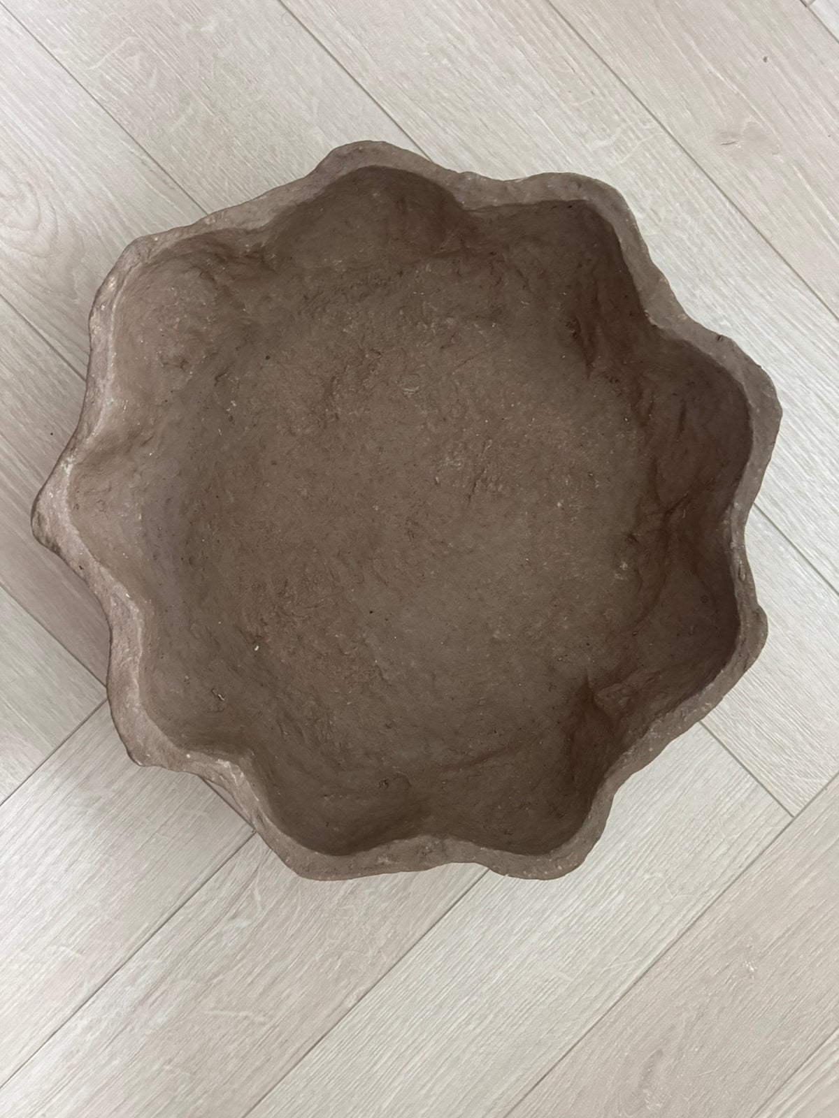 Mooie grote handgemaakte papier-maché schaal, Ophalen, Zo goed als nieuw, Overige vormen, Overige materialen