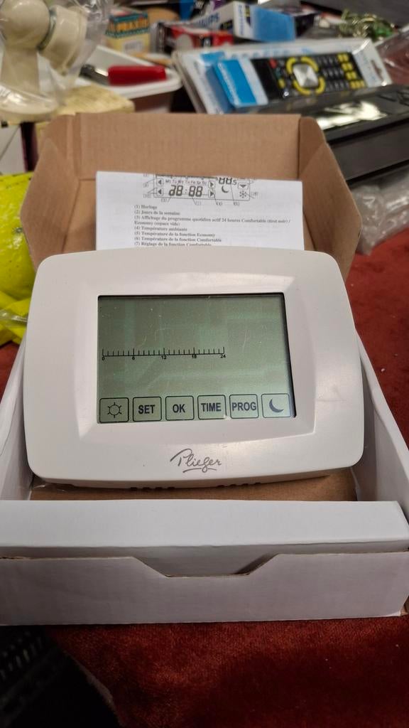 Programeerbare kamerthermostaat, Doe-het-zelf en Verbouw, Thermostaten, Ophalen, Nieuw