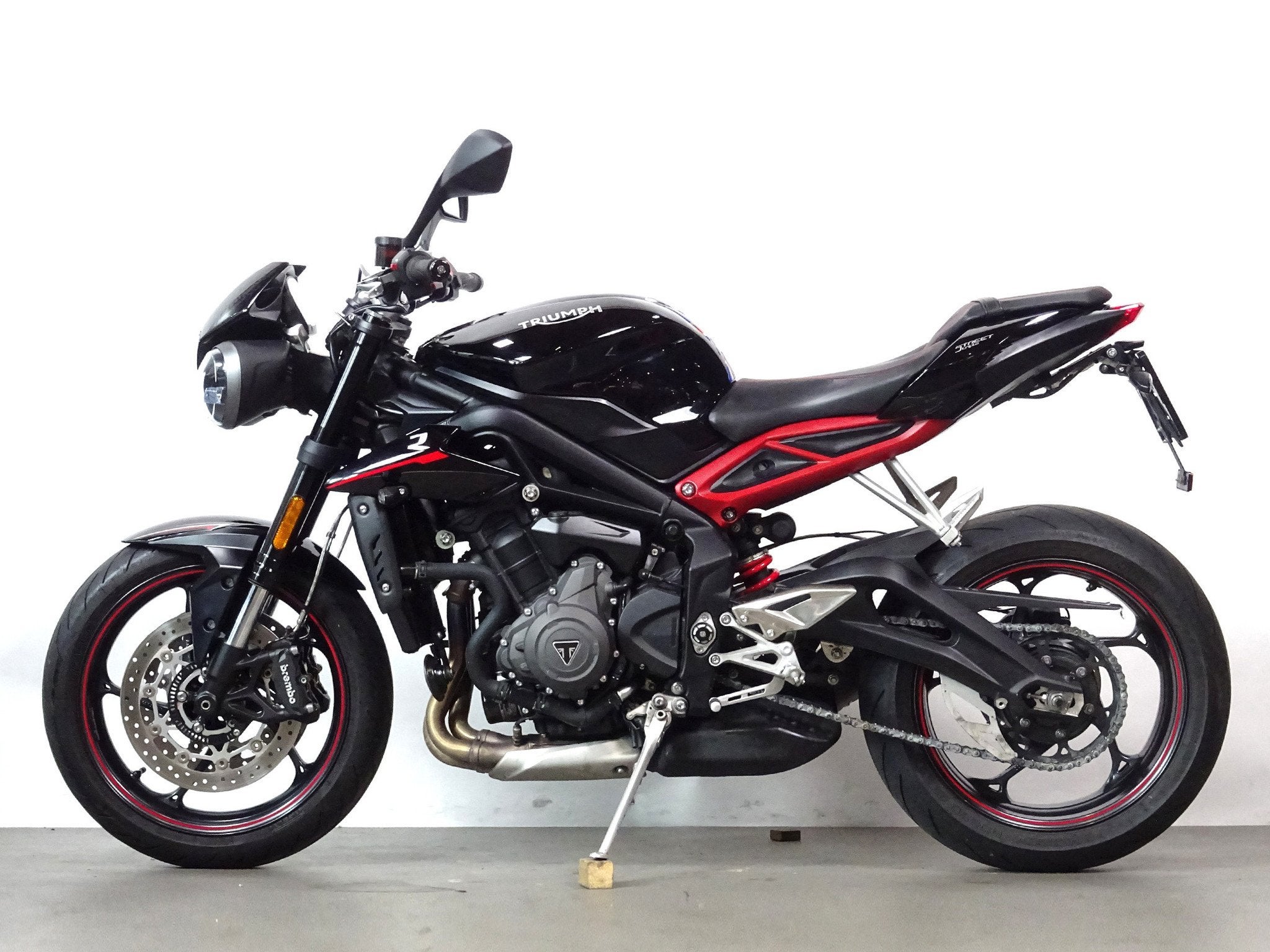 Triumph Street Triple 765 R, Motoren, Motoren | Triumph, Bedrijf, 765 cc, Meer dan 35 kW, Traction Control