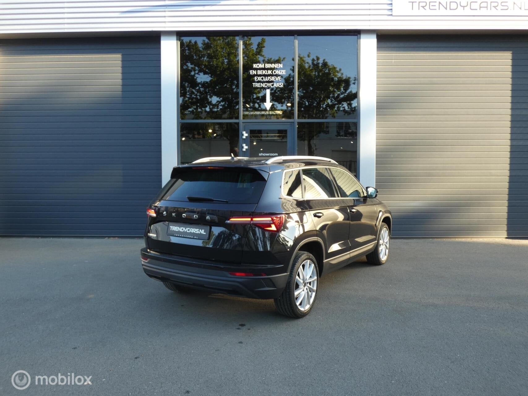 Skoda Karoq 1.5 TSI ACT Business Plus/NAP/1e eigenaar/BTW, 4 cilinders, Zwart, SUV of Terreinwagen, Onderhoudsboekje