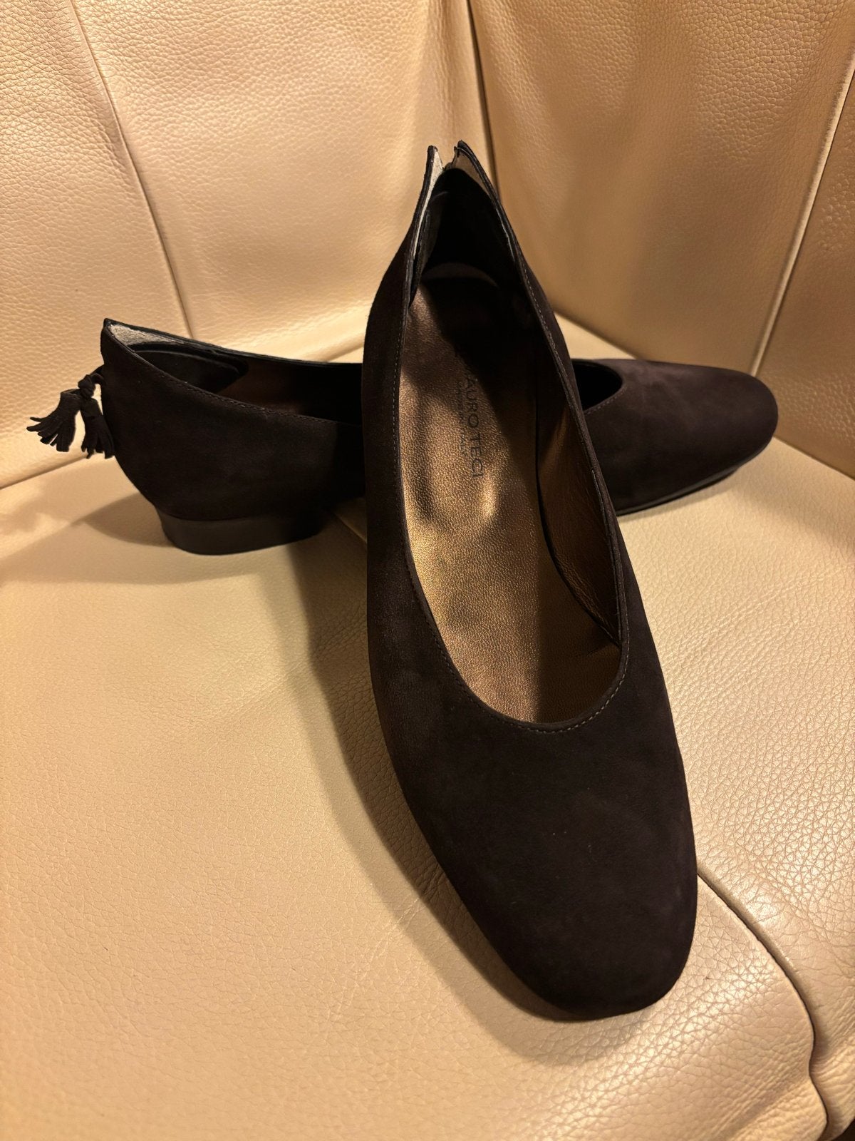Mauro Teci suède ballerina's maat 42, Kleding | Dames, Schoenen, Verzenden, Zo goed als nieuw, Zwart, Ballerina's
