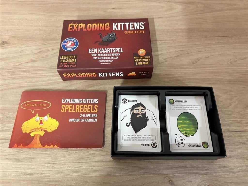 Exploding Kittens spel [3701]