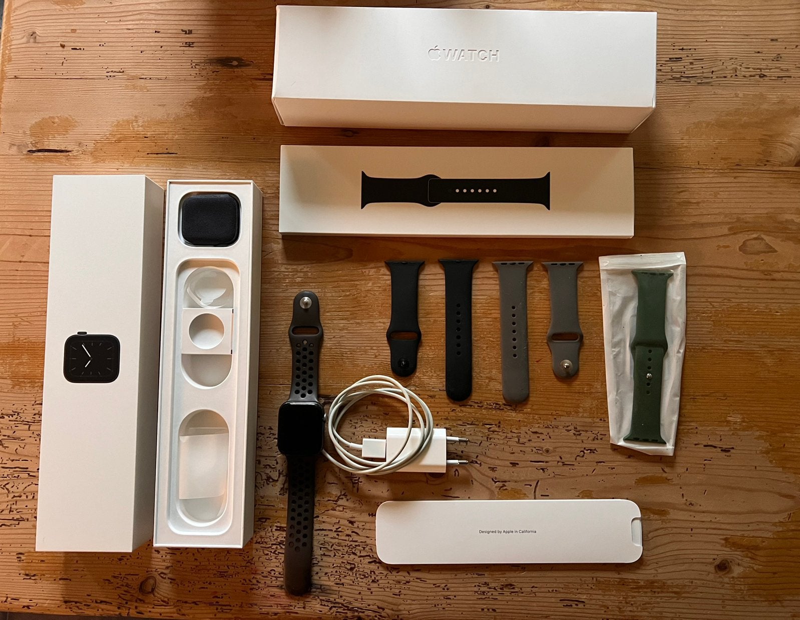 Apple Watch Series 5 Space Gray Aluminium 44MM Zeer Compleet, Zwart, IOS, Ophalen of Verzenden, Waterdicht