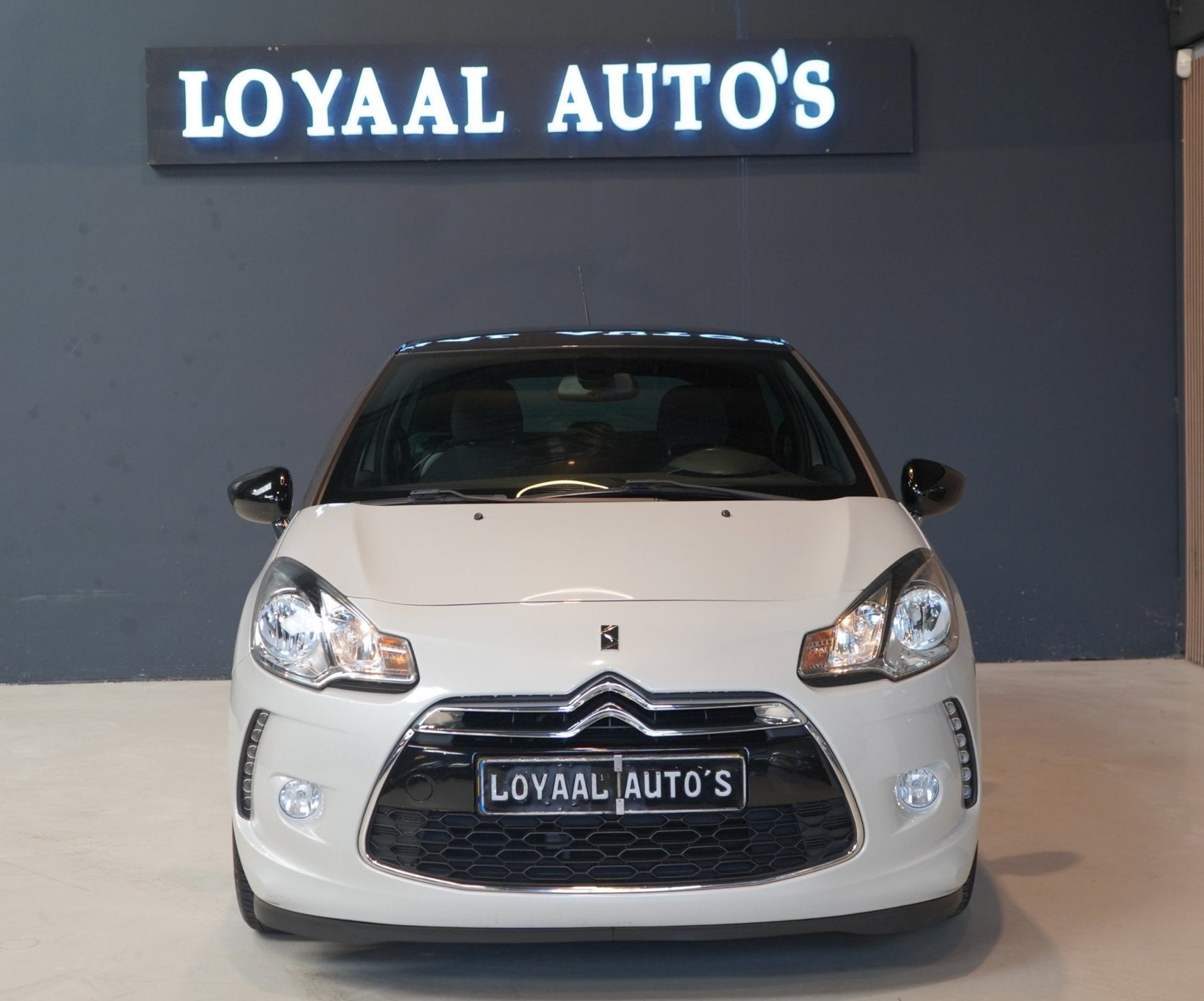 DS 3 1.2 PureTech Business | NAVI | AIRCO | CRUISE | PDC | N, Auto's, Voorwielaandrijving, Stof, Gebruikt, 82 pk