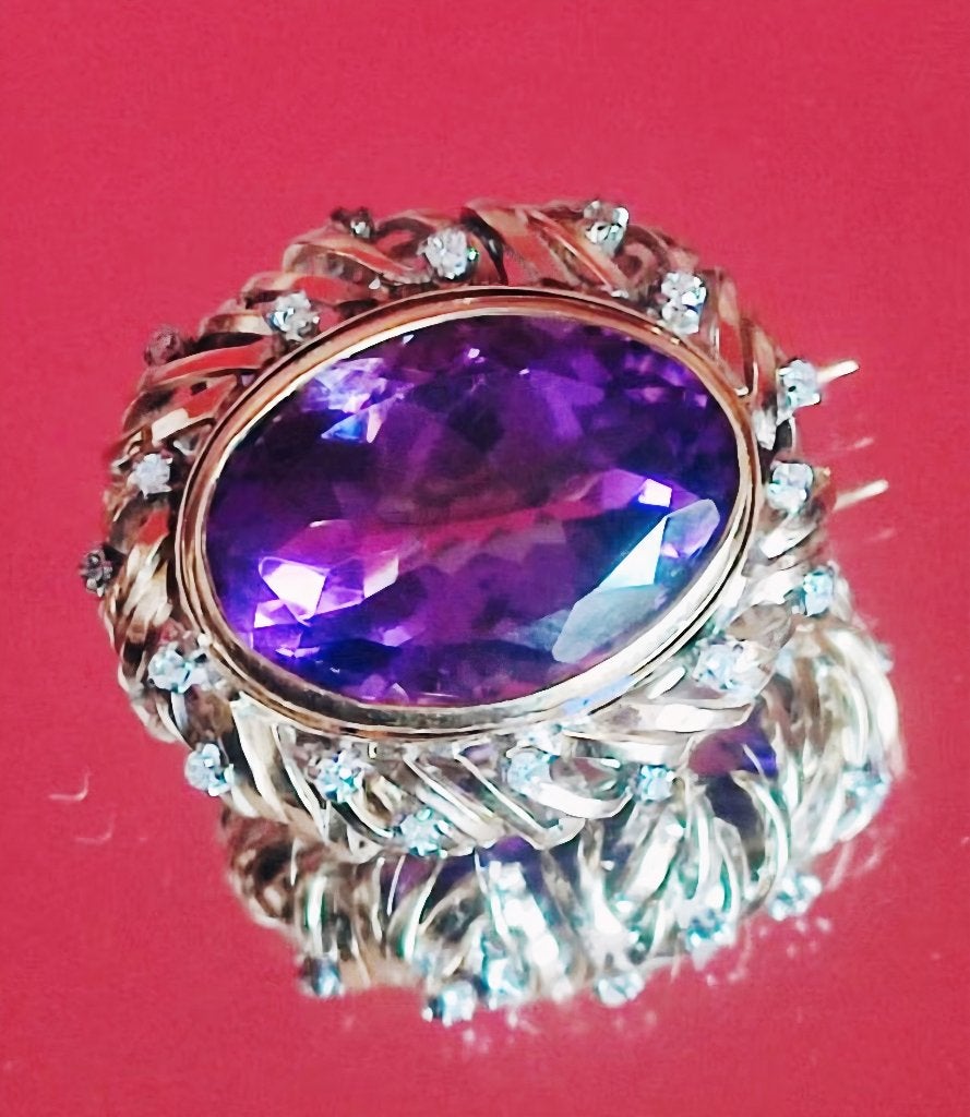 Antieke broche met amethist 12kt en diamanten, Ophalen of Verzenden, Goud, Broche, Met edelsteen