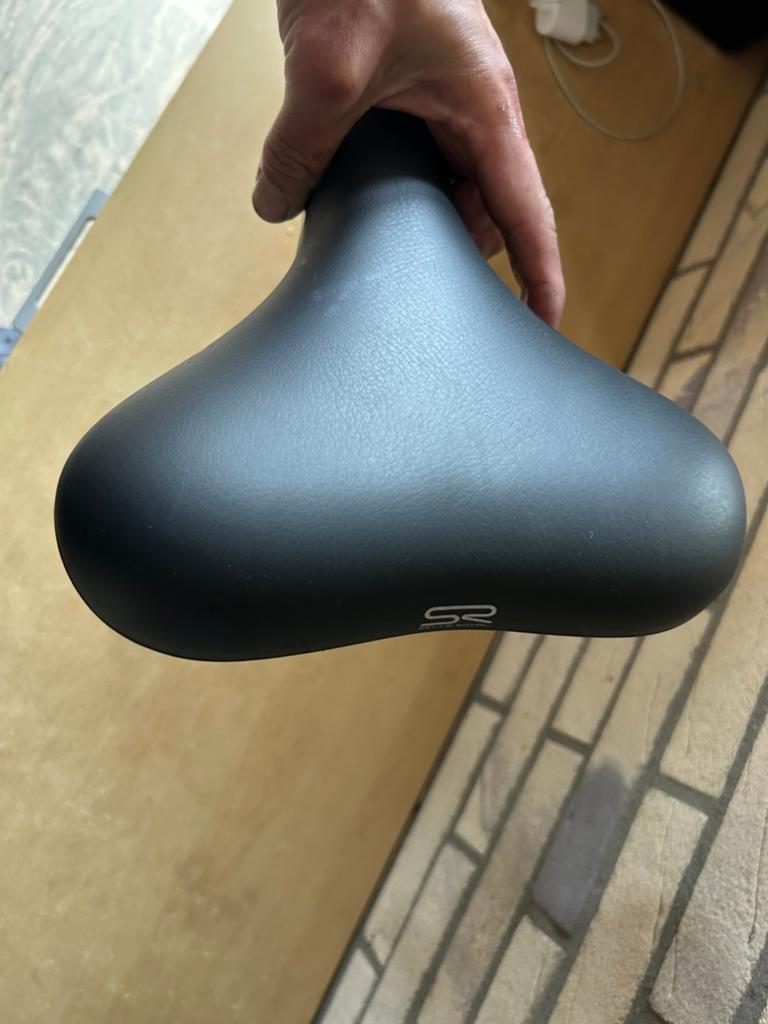 Selle royal zadel Nieuwe staat met zadelpen, Fietsen en Brommers, Fietsonderdelen, Ophalen of Verzenden, Zo goed als nieuw, Zadel