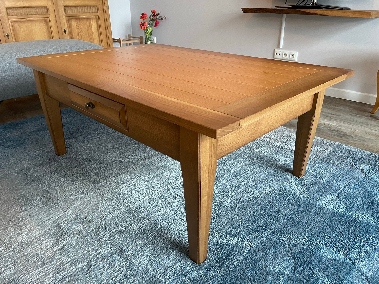 Massief eikenhouten salontafel met lade, Ophalen, 100 tot 150 cm, Klassiek, Eikenhout