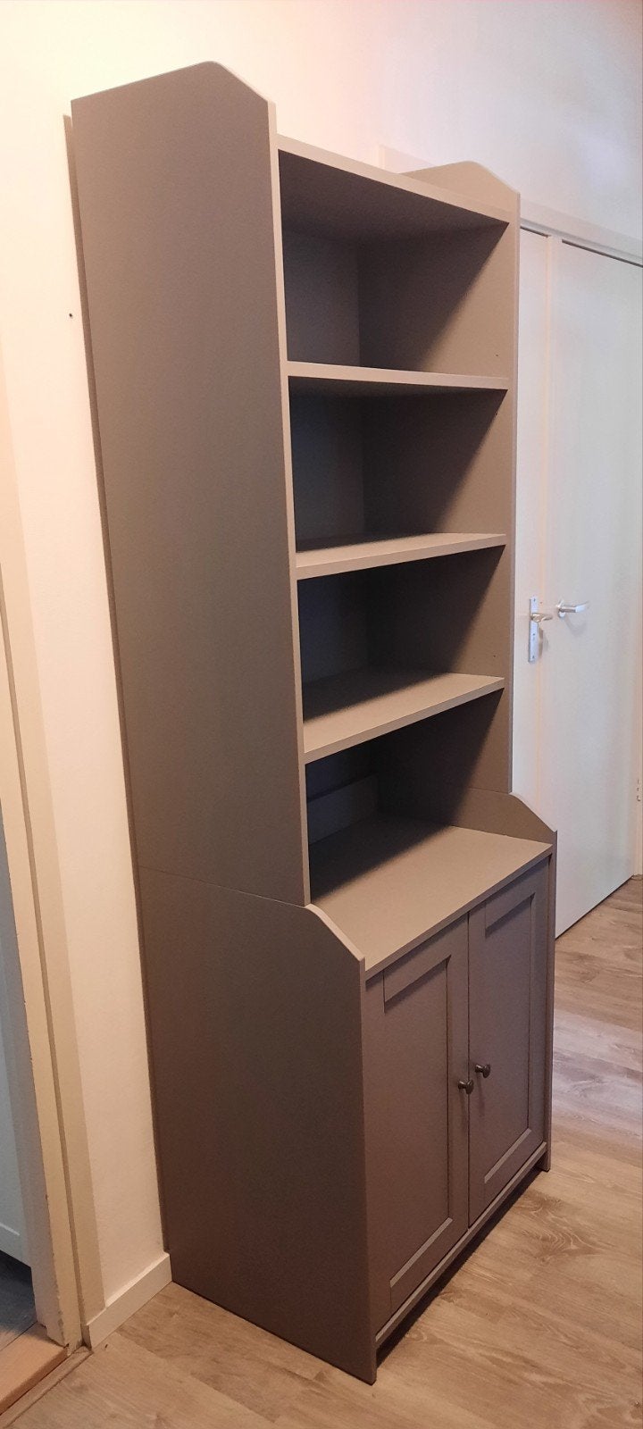 Ikea HAUGA hoge kast met 2 deuren - Zo goed als nieuw, Ophalen