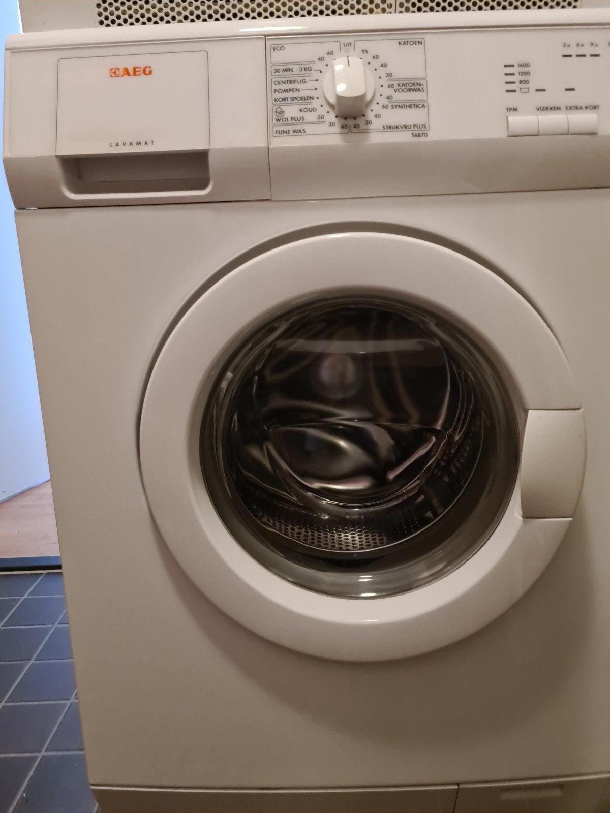 AEG Lavamat Wasmachine - Voorlader, Ophalen, 1200 tot 1600 toeren, Gebruikt, 4 tot 6 kg