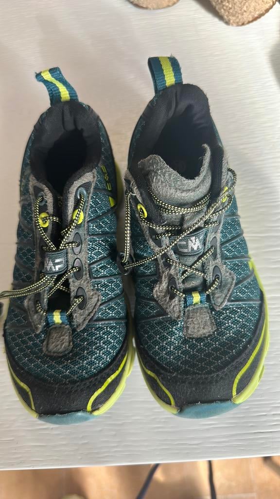 Prachtige zgan maat 28 CMP sneakers, Ophalen of Verzenden, Zo goed als nieuw, Meisje, Schoenen