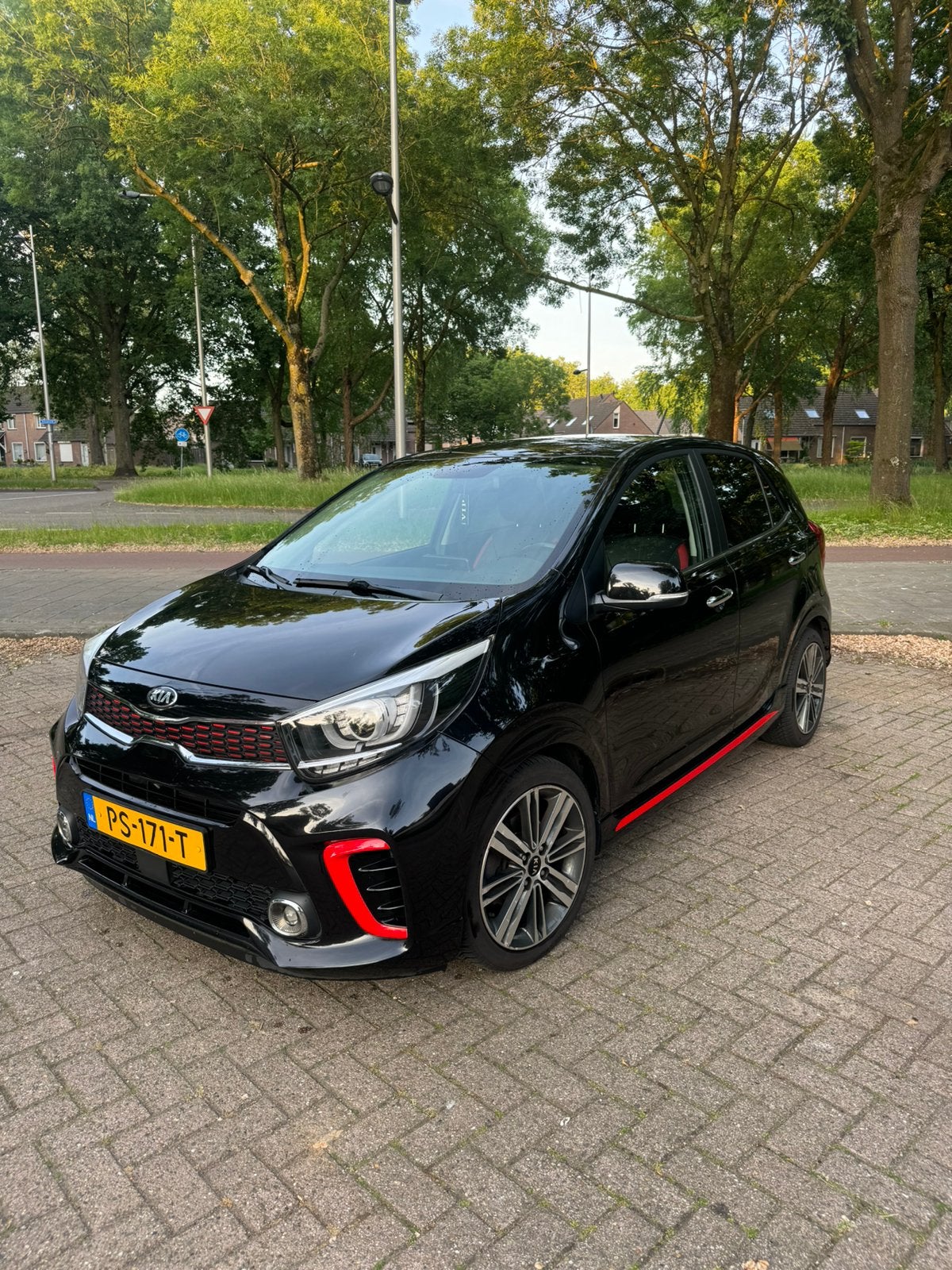 Kia picanto GT-line 2017 Full option, Auto's, Kia, Voorwielaandrijving, Zwart, Zwart, Leder