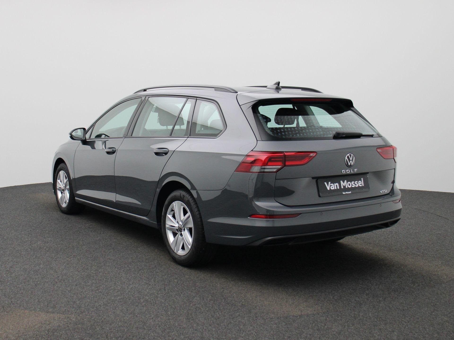 Volkswagen Golf Variant 1.0 eTSI Life | APPLE CARPLAY | ADAP, 12 maanden, Stof, Gebruikt, 19 km/l