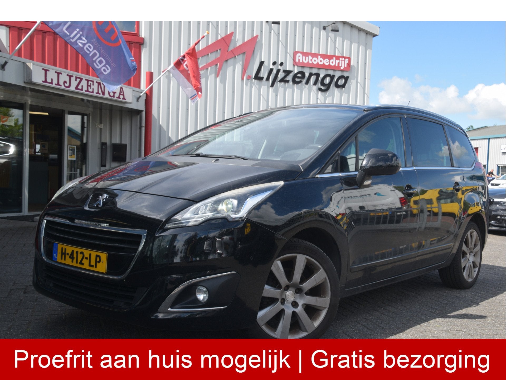 Peugeot 5008 1.6 THP Allure 7p. Navi | Leer | Trekhaak | Cam, Auto's, Peugeot, Euro 5, Gebruikt, Zwart, 7 stoelen