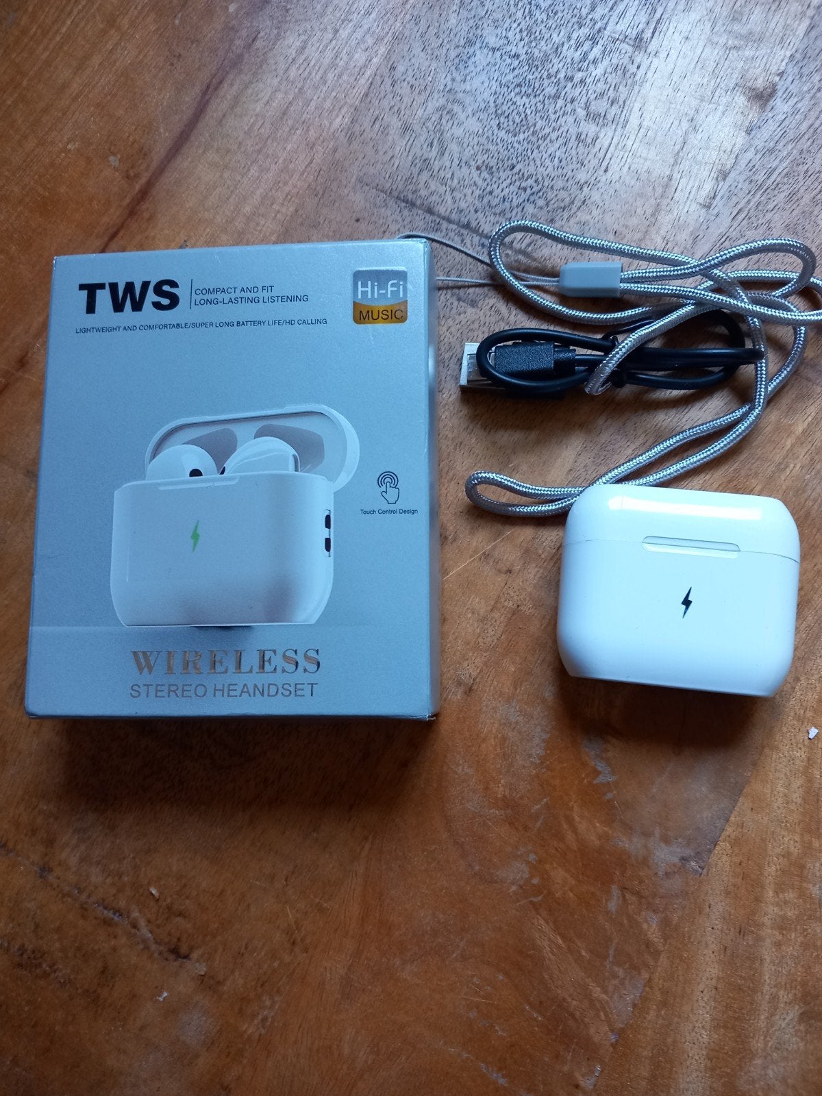Nieuwe TWS draadloze oordopjes wit met USB-kabel, Ophalen of Verzenden