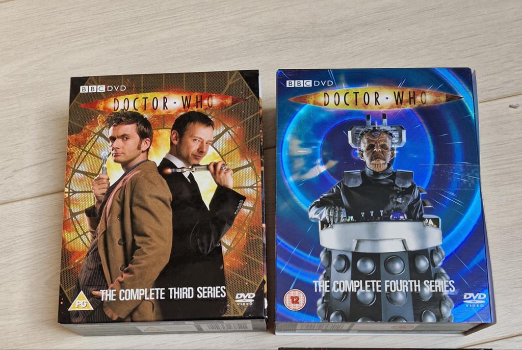 dvd boxset doctor who seizoen 3 en 4 boxsets docter dr dvd's, Cd's en Dvd's, Dvd's | Tv en Series, Alle leeftijden, Ophalen of Verzenden