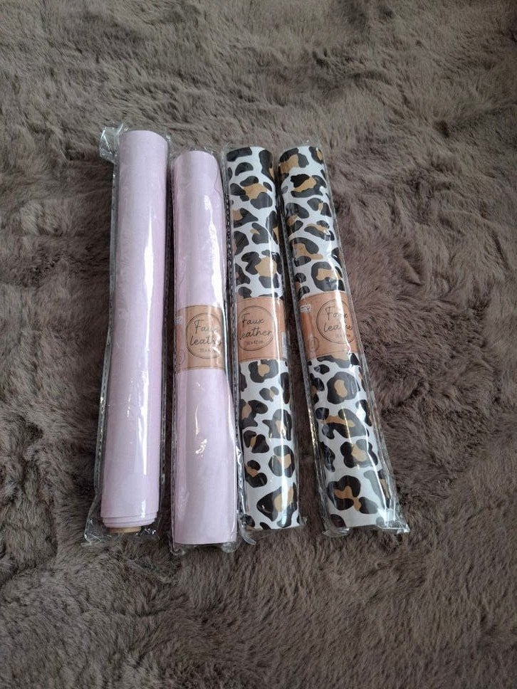 Faux leer vellen - Luipaardprint en Roze (4 stuks), Hobby en Vrije tijd, Ophalen, Dieren, Nieuw, Meerkleurig