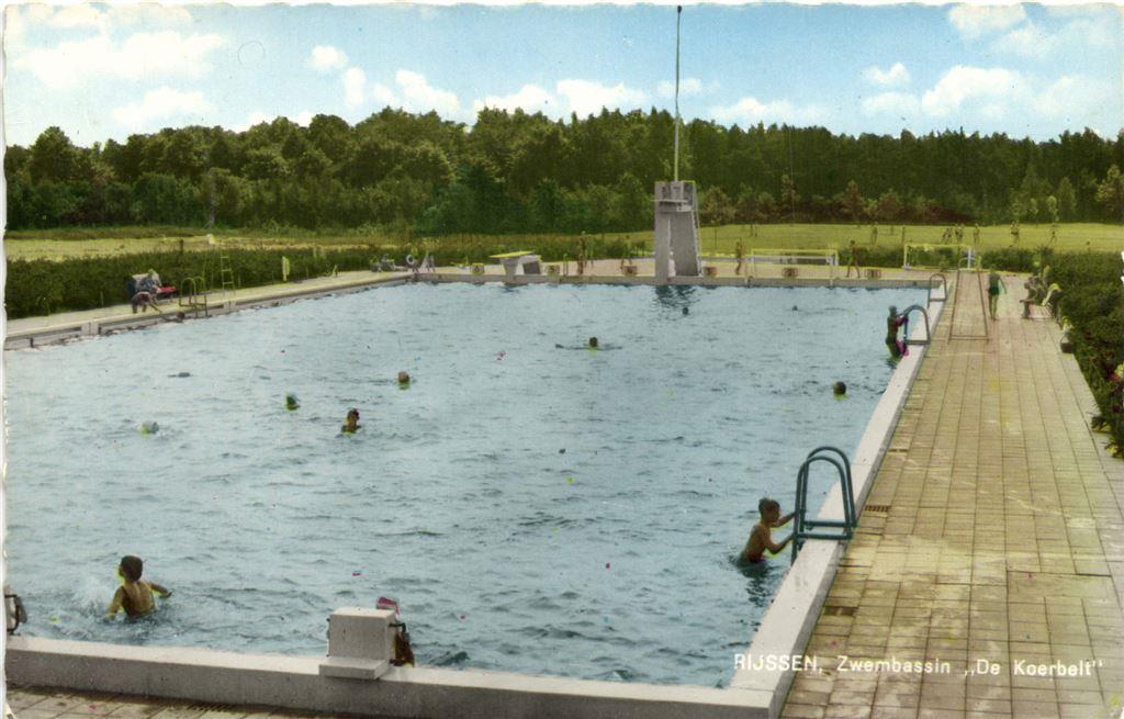 Rijssen, Zwembassin De Koerbelt - zwemmers duikplank - 1967, Verzamelen, Ophalen of Verzenden, Voor 1920, Gelopen, Noord-Brabant