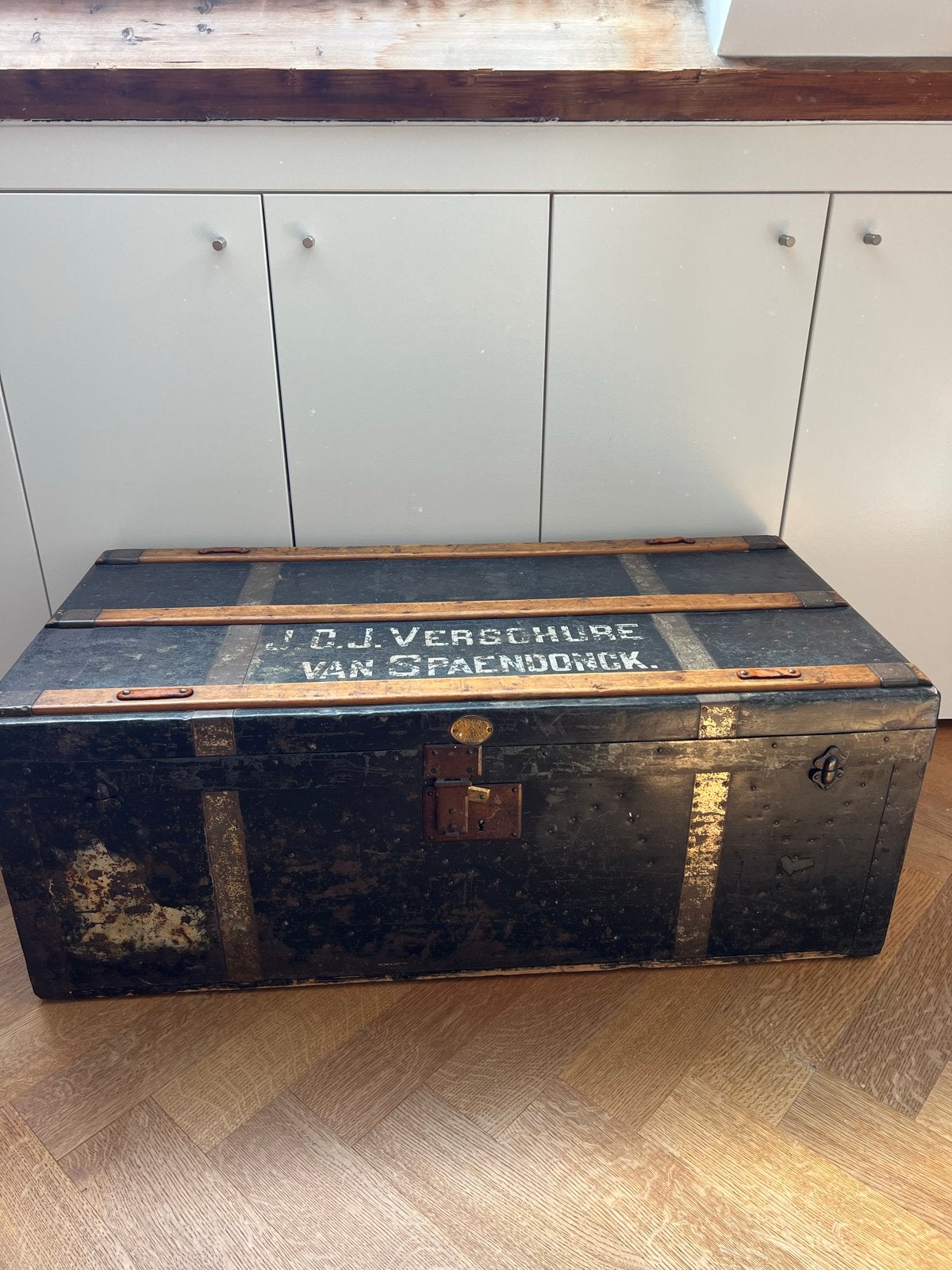 Antieke scheepskist reiskoffer hutkoffer kist van Verschure, Ophalen