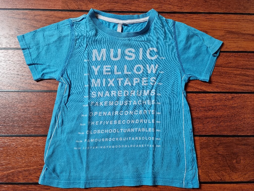 BIJENKORF shirt maat 104 ** MUSIC **, Kinderen en Baby's, Kinderkleding | Maat 104, Gebruikt, Ophalen of Verzenden, Shirt of Longsleeve