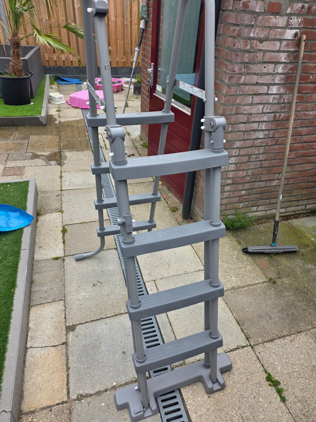 Nieuwe Zwembadtrap - Veilig en Stevig, Tuin en Terras, Zwembaden, Ophalen, Nieuw, Overige typen