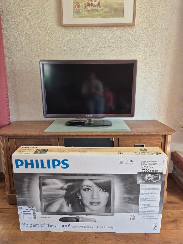 Philips 37PFL7603D/10 LCD TV 37 inch Ambilight, Ophalen, Philips, Gebruikt, 50 Hz
