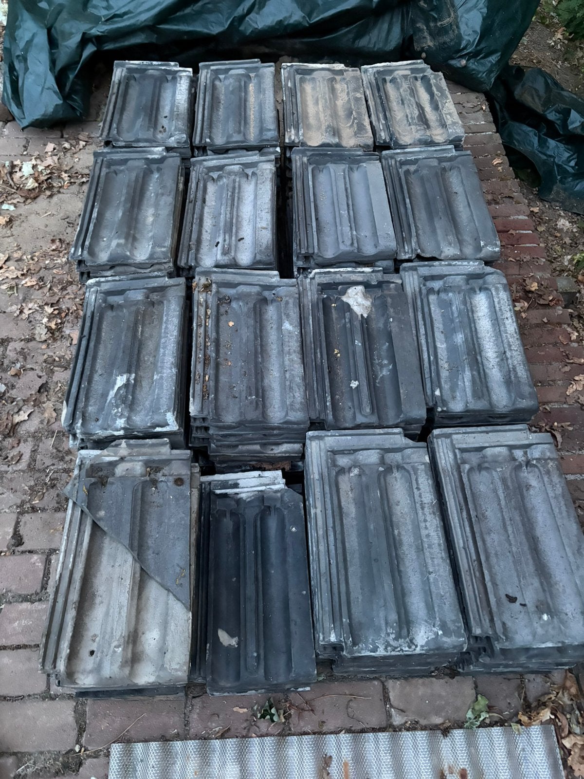 Te koop vlakke mulde dakpan, Ophalen, Steen of Klei, Zo goed als nieuw, 15 m² of meer
