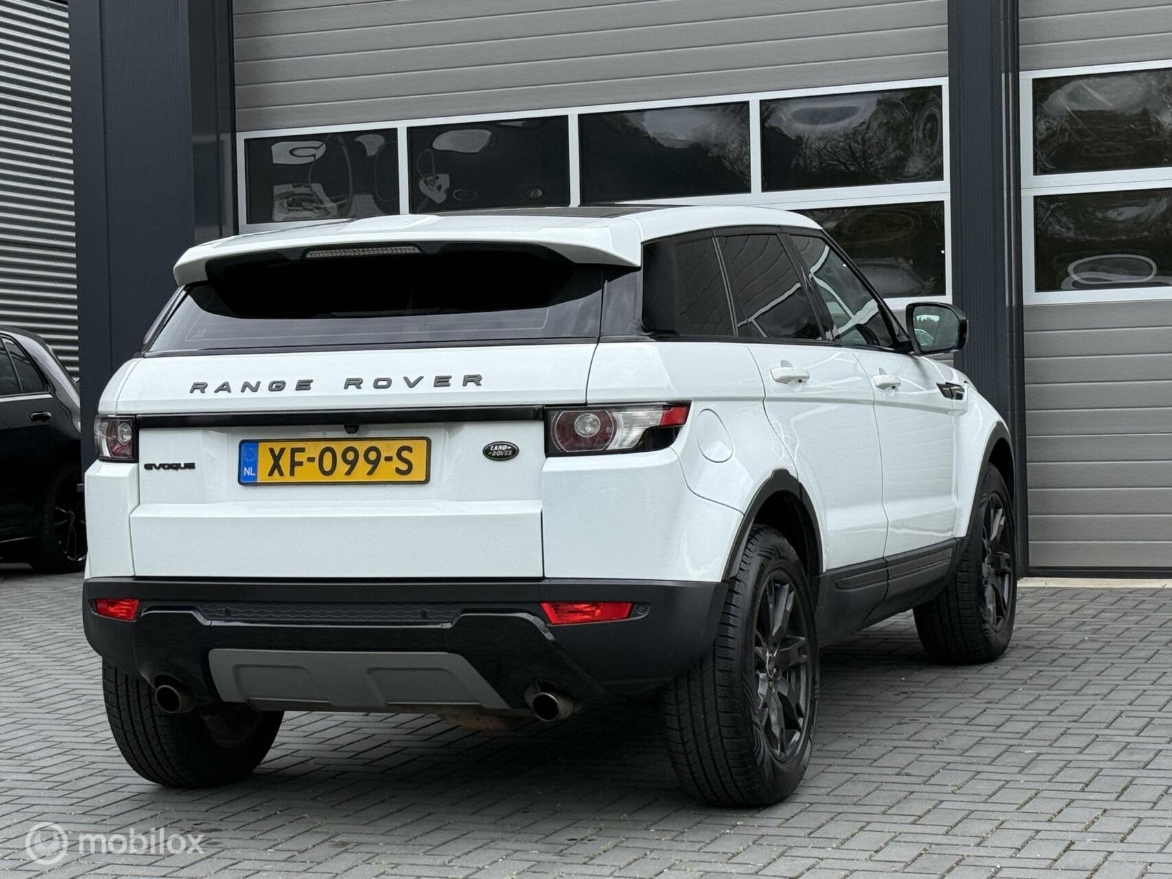 Land Rover Range Rover Evoque 2.0 Si 4WD Dynamic, Auto's, Automaat, Euro 5, 1800 kg, 4 cilinders