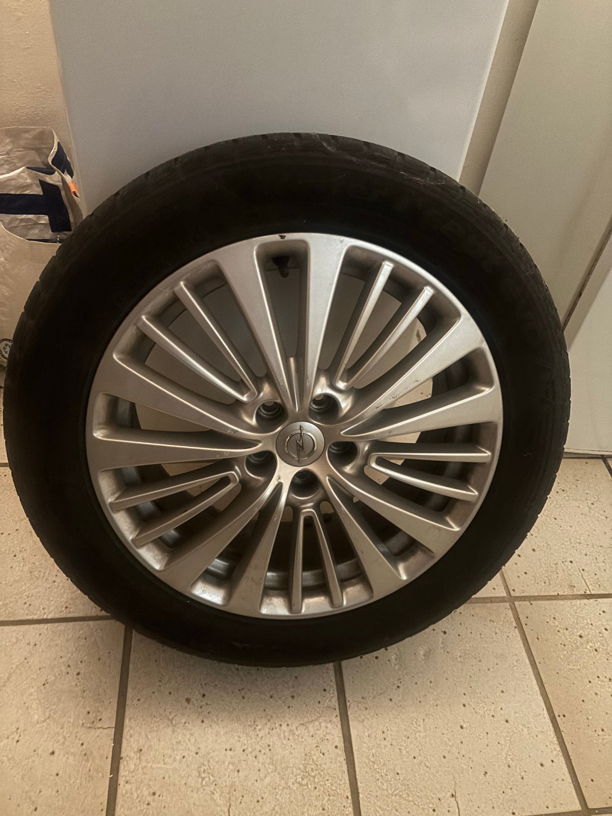 Lichtmetalen velgen met Hankook winterbanden 225/55 R18, Ophalen, 18 inch, Gebruikt, Banden en Velgen