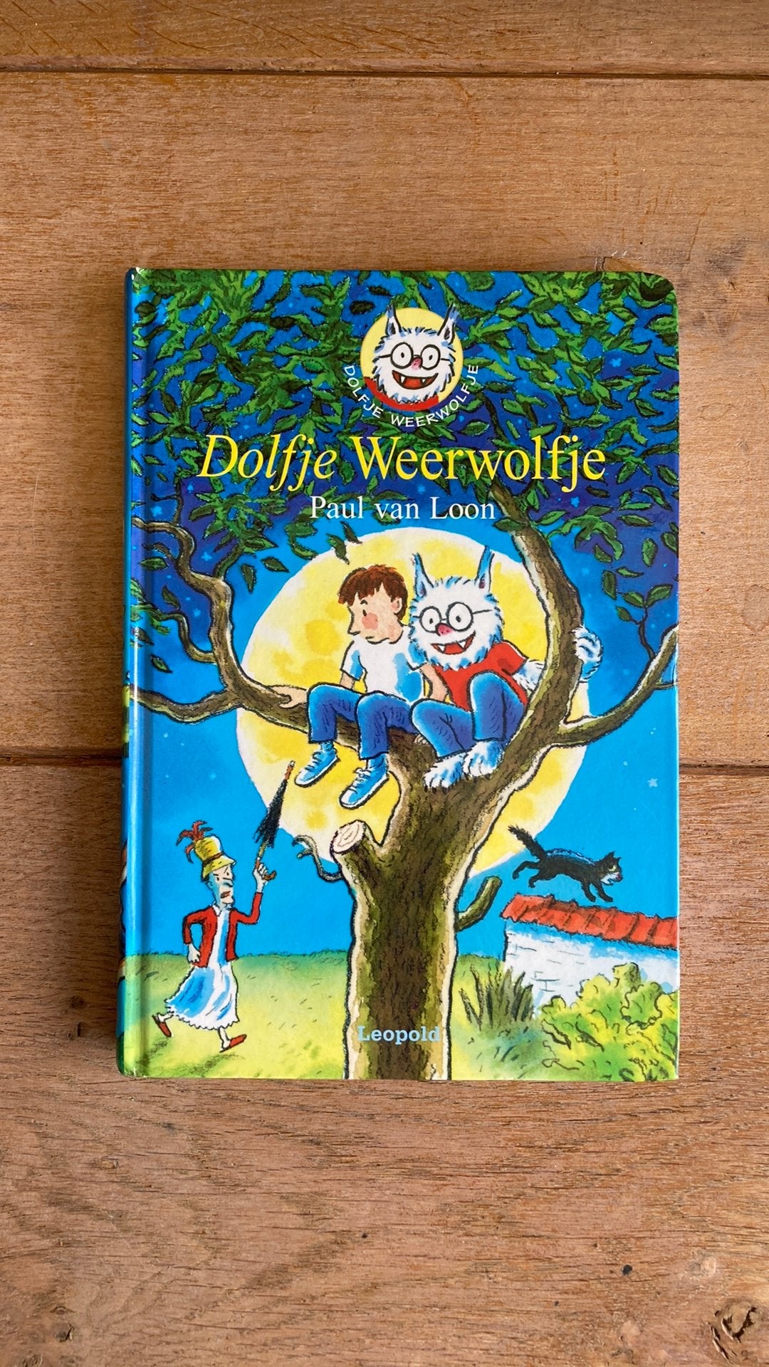 Dolfje Weerwolfje - Paul van Loon (verzenden voor €1,-), Ophalen of Verzenden, Gelezen, Fictie algemeen