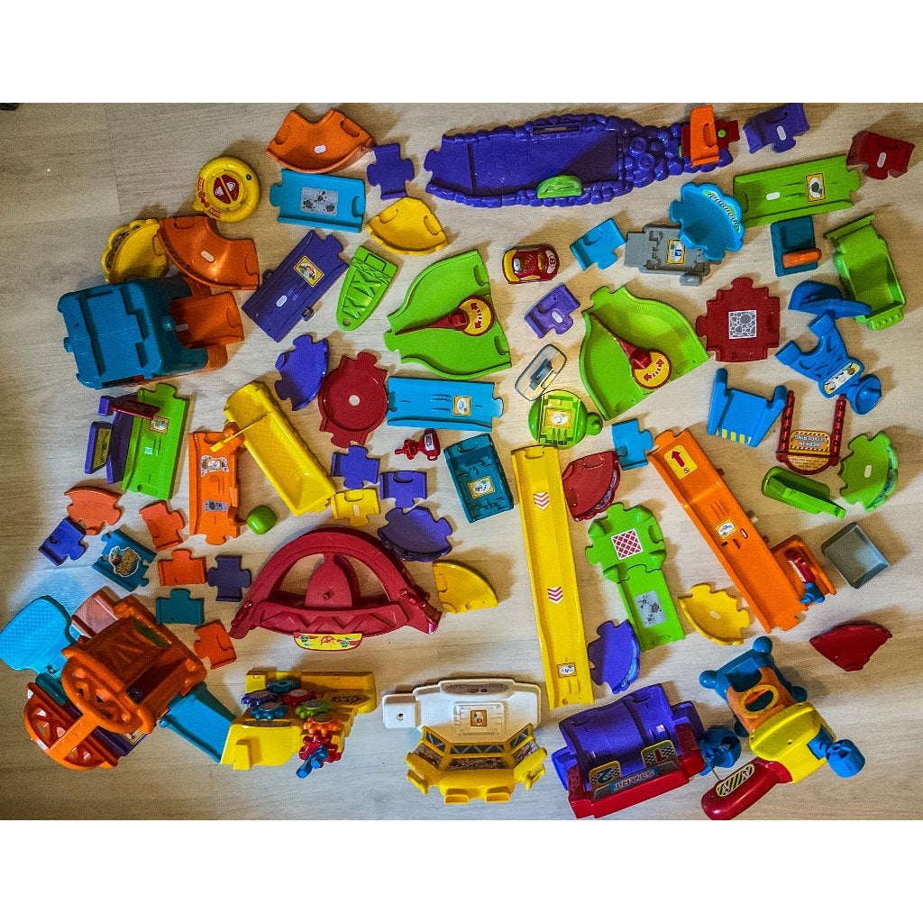 VTech Toet Toet Auto's Super RC Racecircuit – compleet, Kinderen en Baby's, Speelgoed | Vtech, Ophalen of Verzenden, Zo goed als nieuw