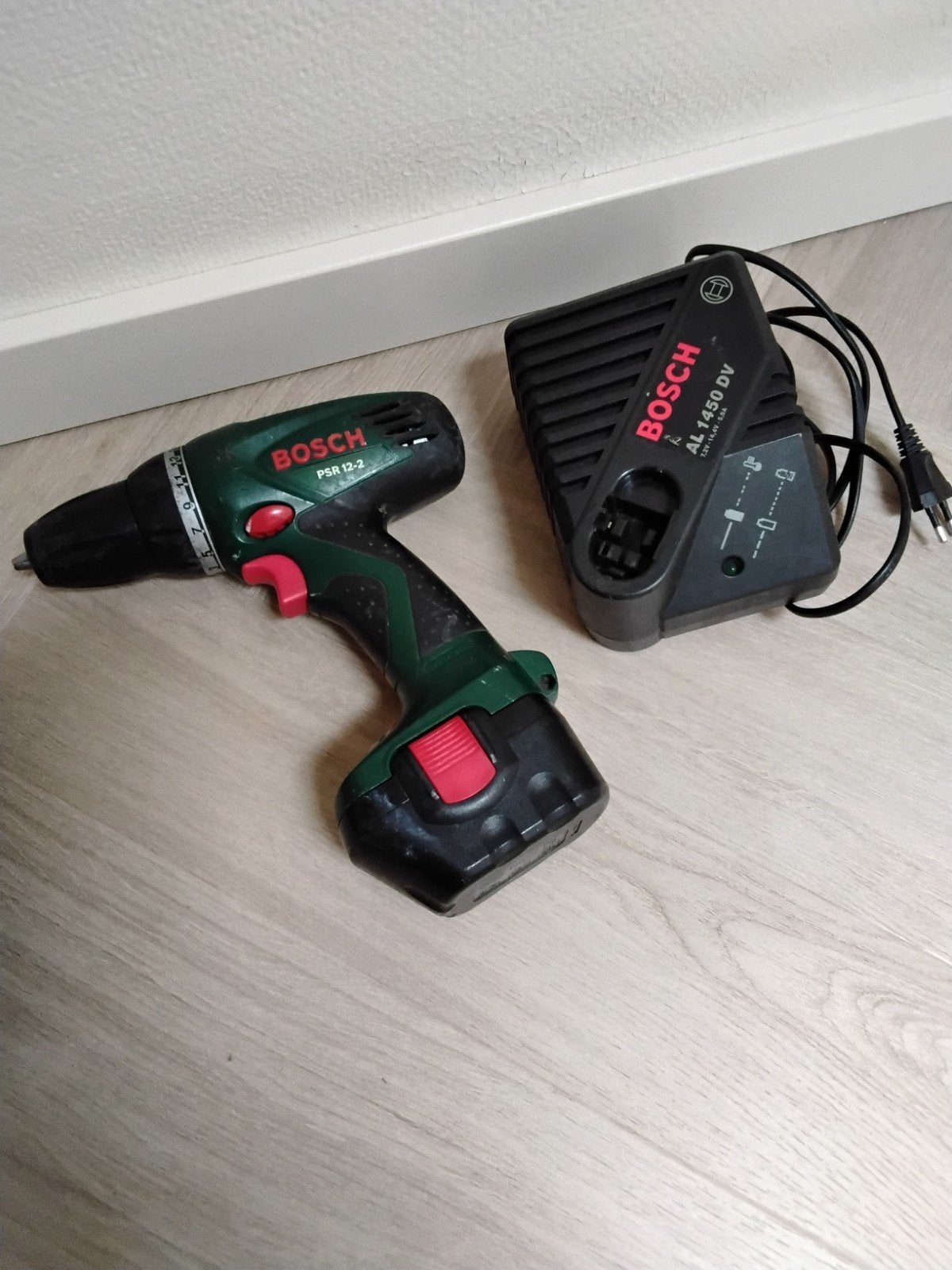 Bosch 12,2 volt, Ophalen of Verzenden, Gebruikt, Boor- en Schroefmachine