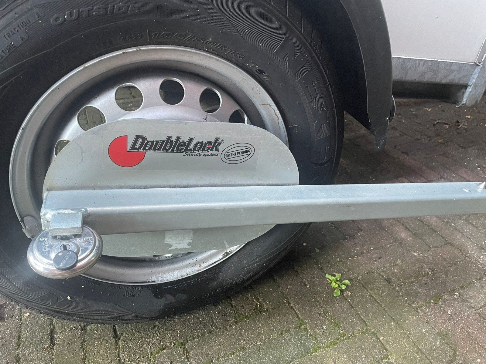 DoubleLock wielklem - Optimale beveiliging voor uw voertuig, Ophalen of Verzenden, Gebruikt