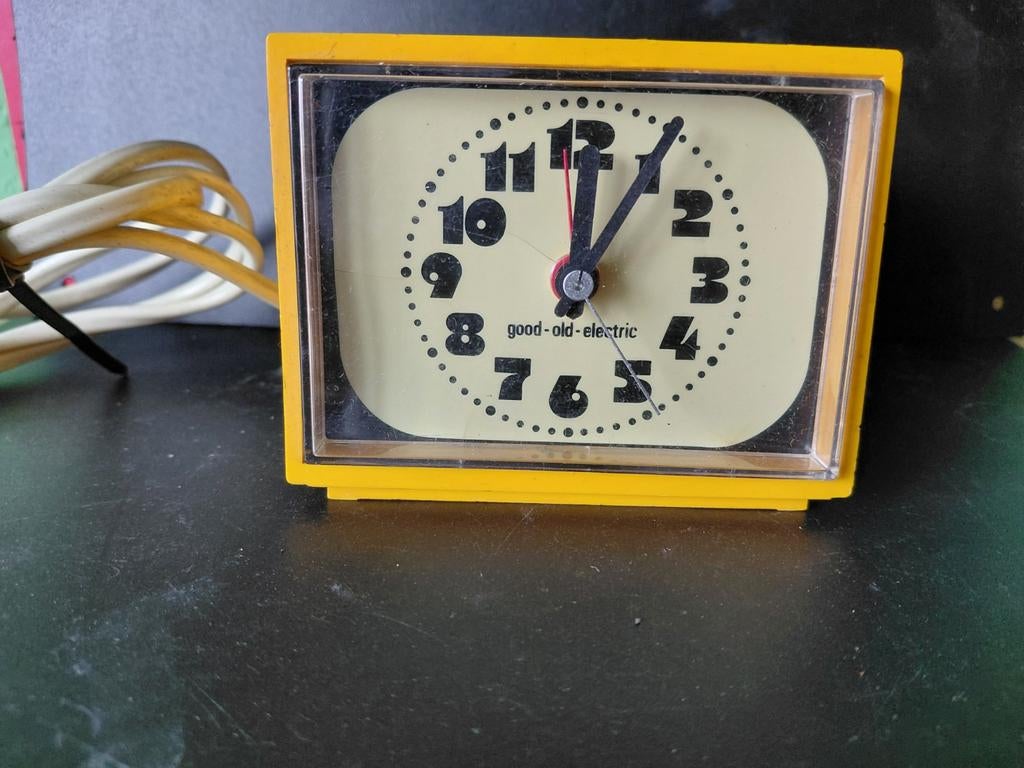 Good old electric vintage wekker., Ophalen of Verzenden