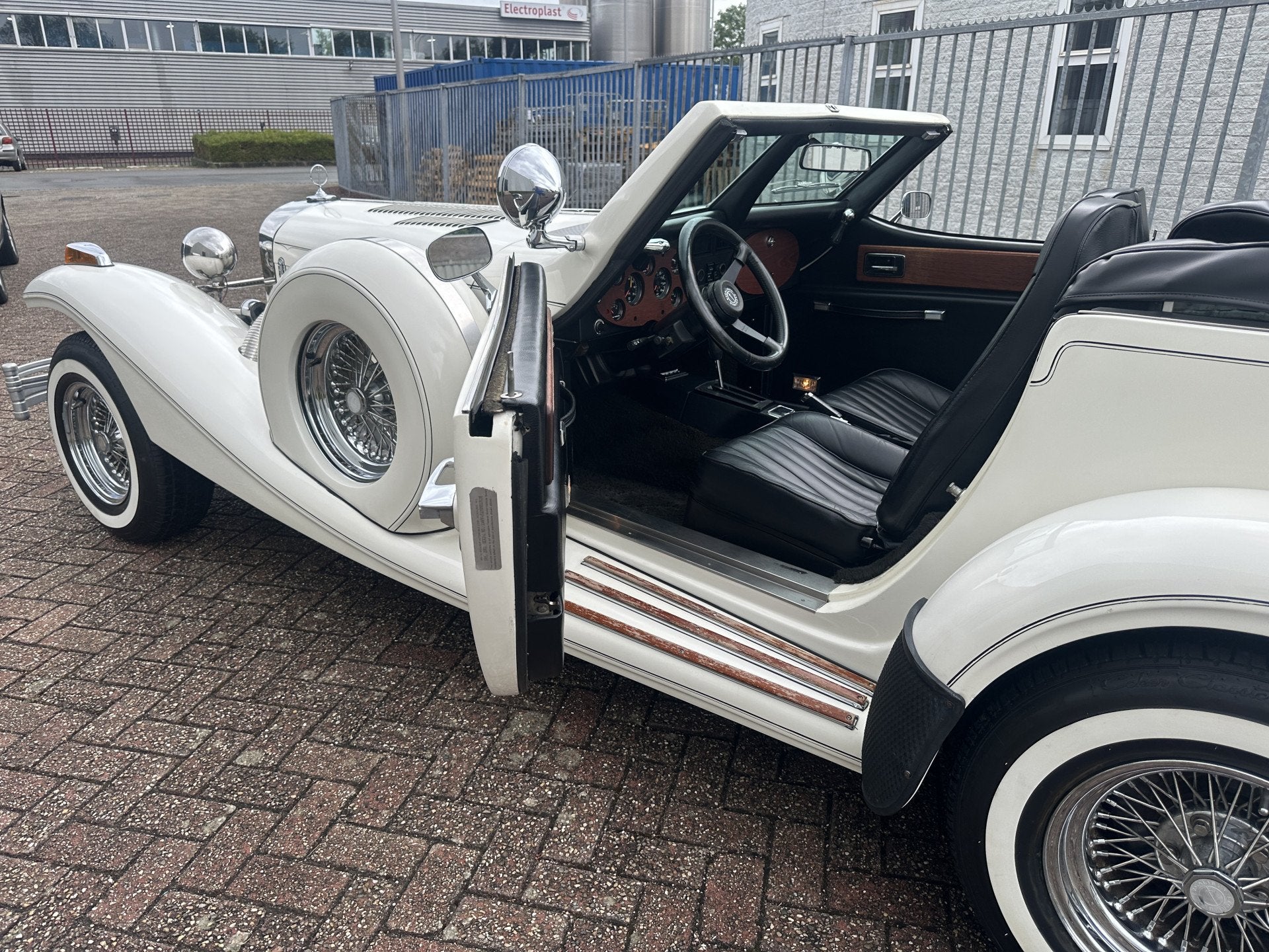 Excalibur Serie IV Phaeton (bj 1981, automaat), foto 10