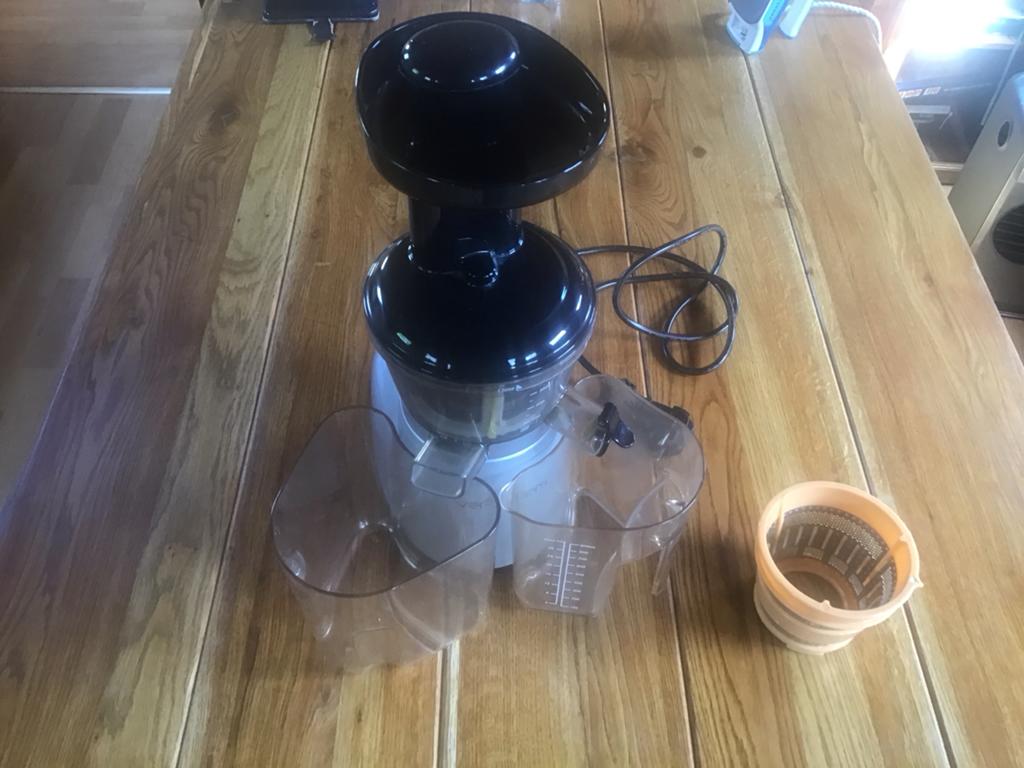 Versapers Slowjuicer - Model HC-SBE08, Ophalen, Gebruikt, Elektrisch, Slowjuicer
