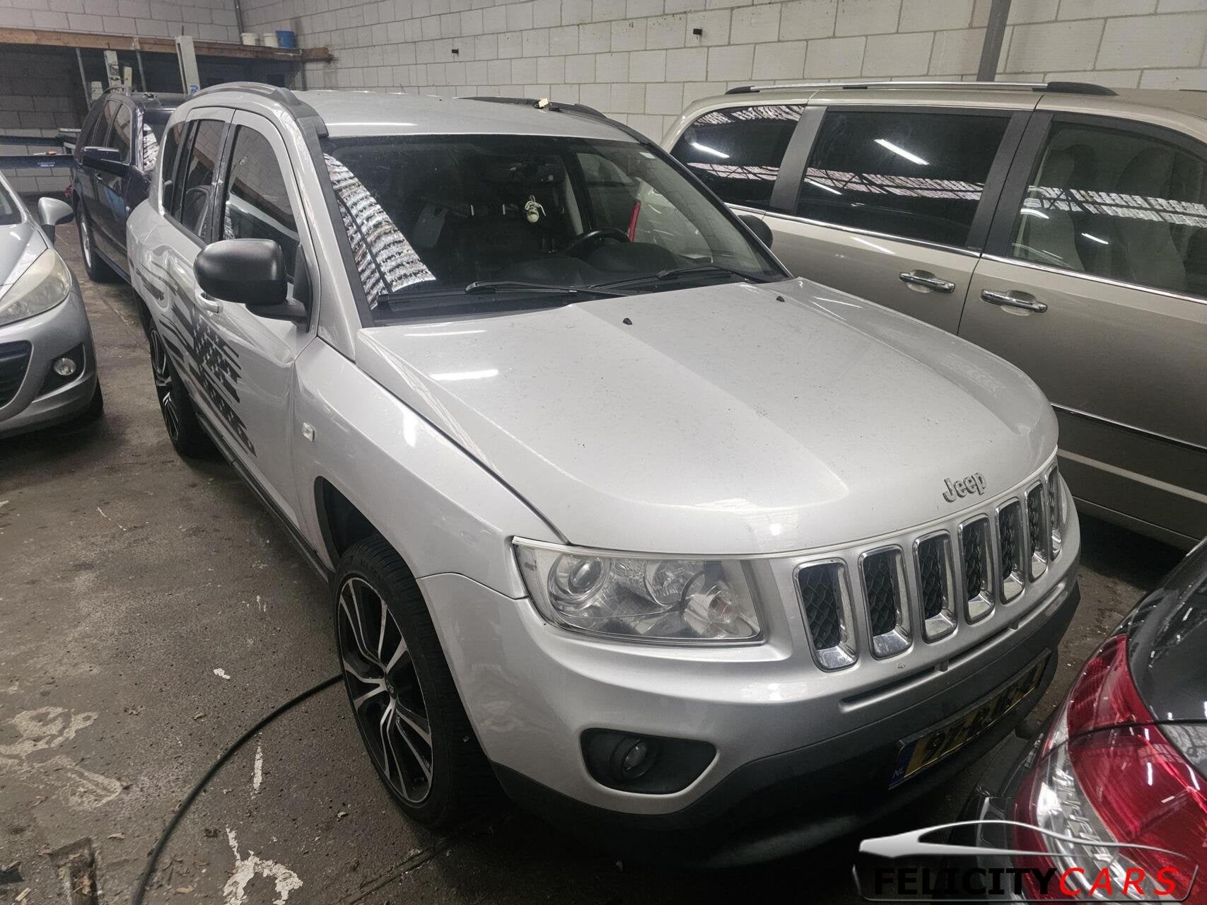 Jeep Compass 2.0 Limited camera leer led srt navi, Auto's, Jeep, 450 kg, Handgeschakeld, Stoelverwarming, SUV of Terreinwagen