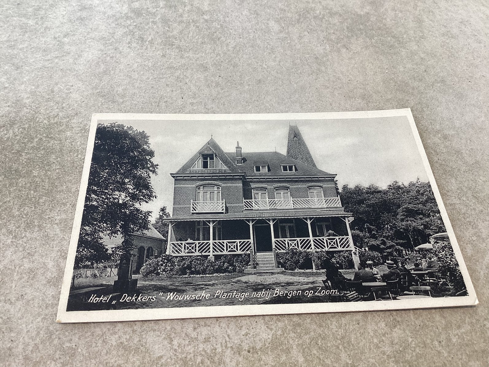 Wouwsche Plantege bij Bergen op Zoom. Hotel ,, Dekkers” 1942, Ophalen of Verzenden, 1940 tot 1960, Noord-Brabant
