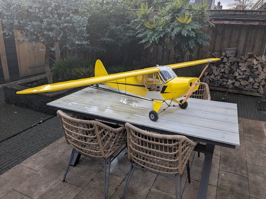 Piper supercub 2.4m, Hobby en Vrije tijd, Ophalen, Zo goed als nieuw, Elektro