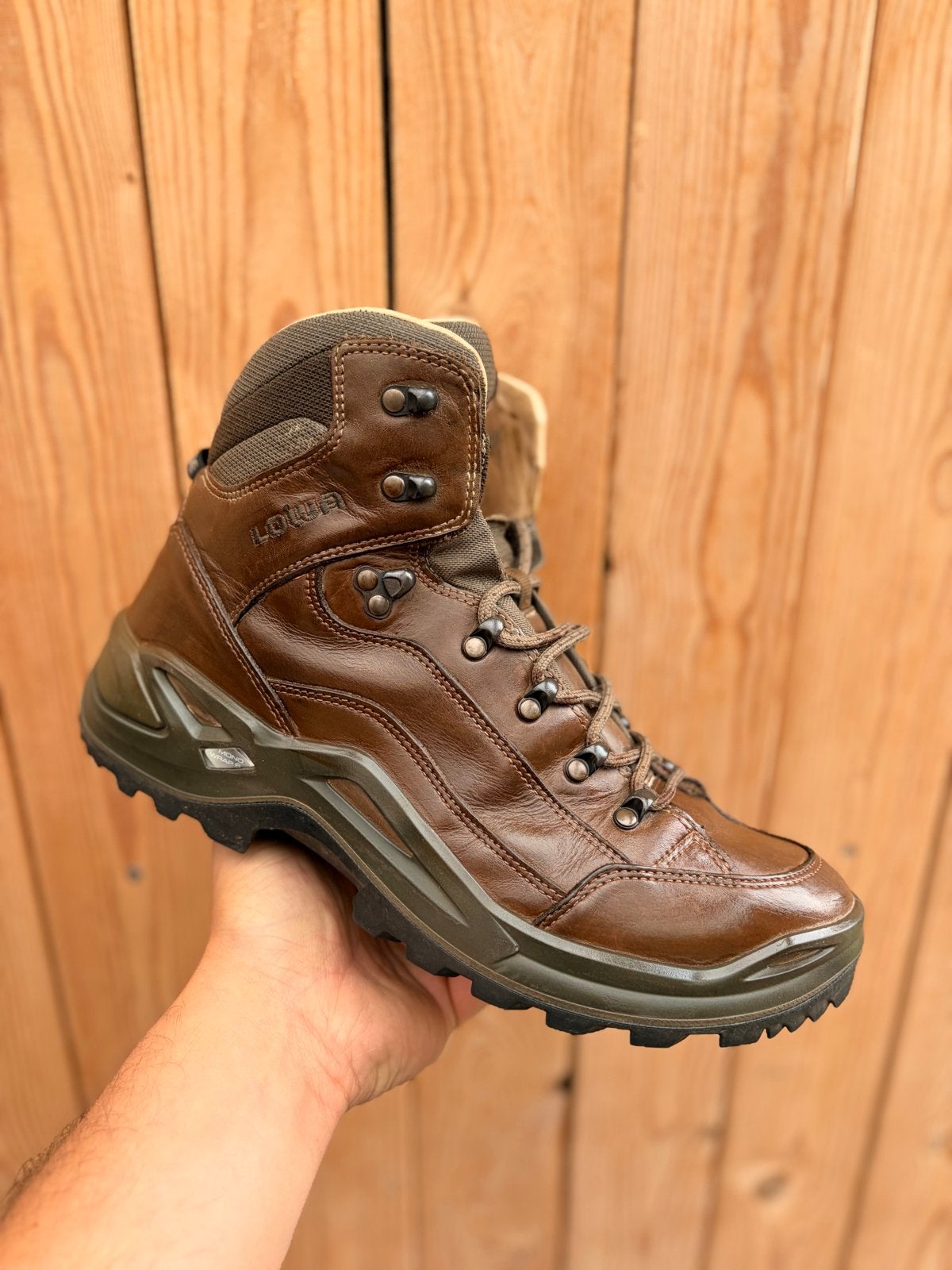 LOWA Renegade LL Mid Vibram Leren Wandelschoenen Maat 44, Ophalen of Verzenden, Gebruikt, Schoenen