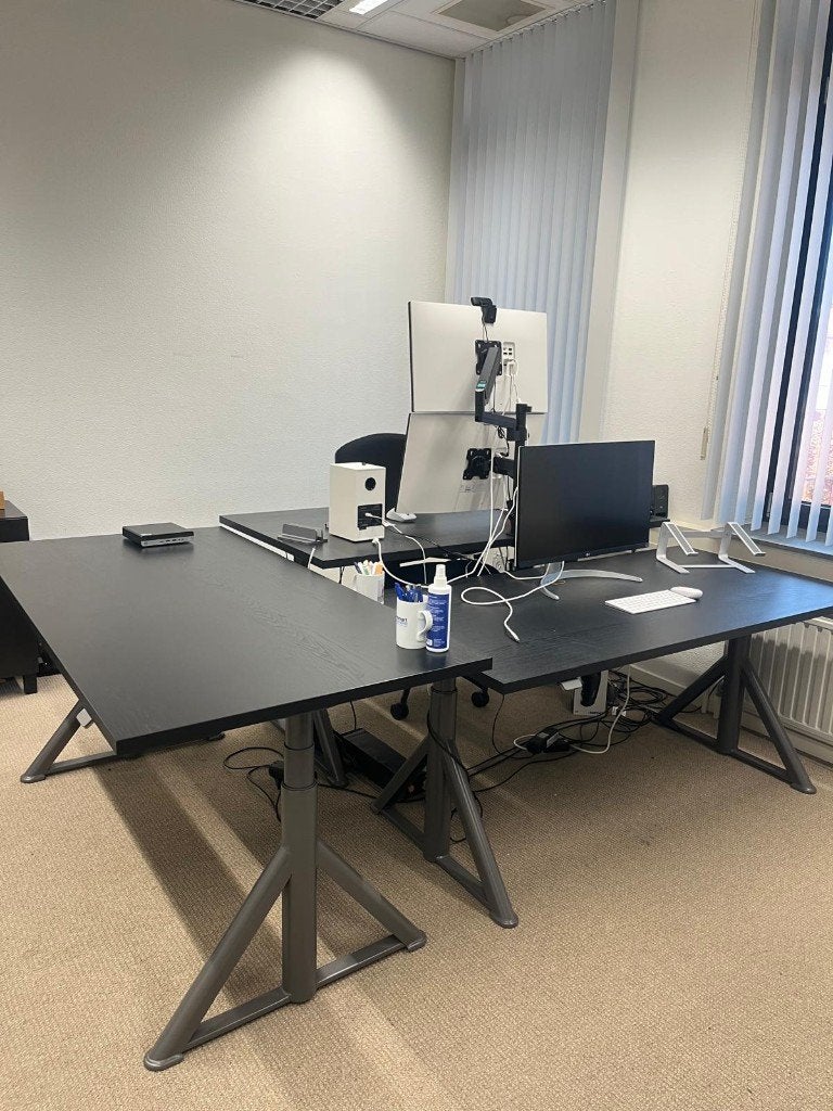 3x IKEA IDÅSEN elektrisch verstelbaar bureau los of set, Ophalen, 120 cm, Zo goed als nieuw, 70 cm