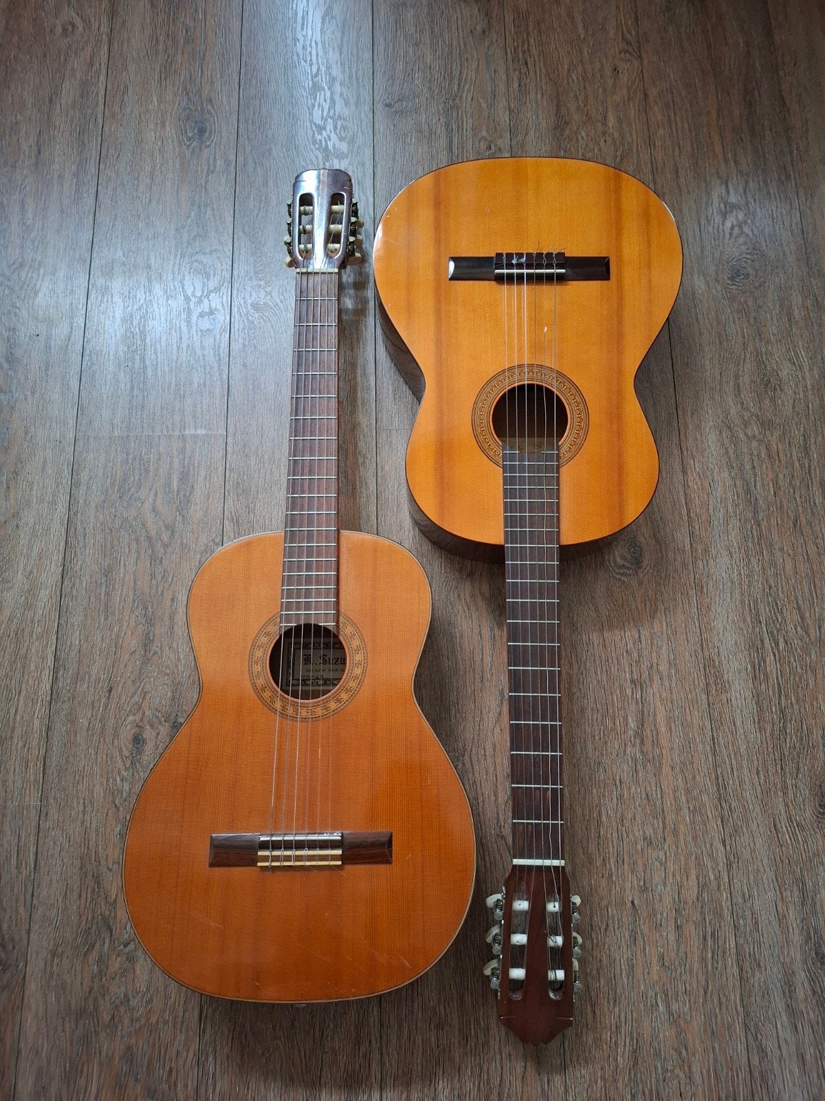 Made in Japan K. Suzuki en Aria, Muziek en Instrumenten, Snaarinstrumenten | Gitaren | Akoestisch, Ophalen, Klassieke of Spaanse gitaar