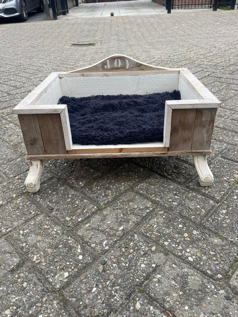 Landelijke hondenmand te koop aangeboden, Ophalen of Verzenden, Zo goed als nieuw, Minder dan 75 cm, Minder dan 65 cm