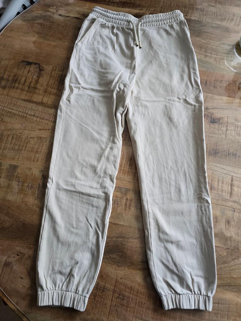 Mooie WE kids beige joggingsbroek maat 158, Broek, Meisje, Ophalen of Verzenden, Zo goed als nieuw