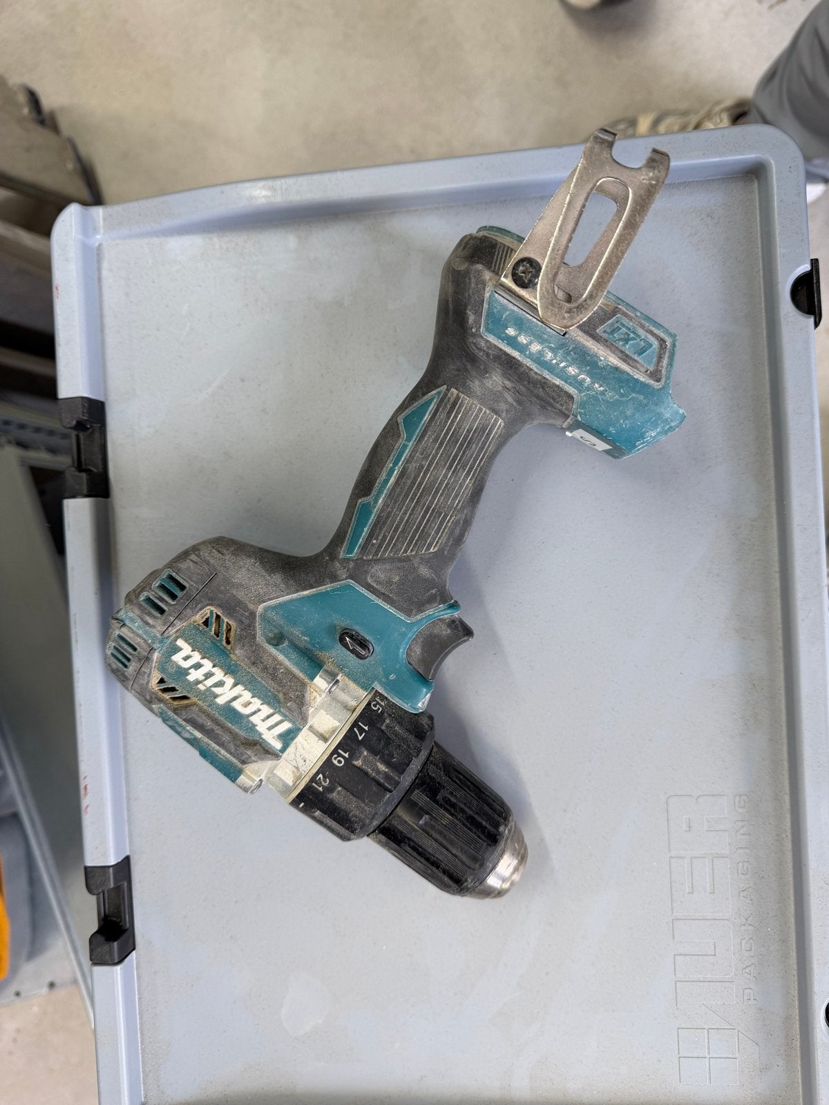 Makita DDF486 Accuboormachine - Gebruikt maar krachtig, Variabele snelheid, Ophalen of Verzenden, Boor- en Schroefmachine, Gebruikt