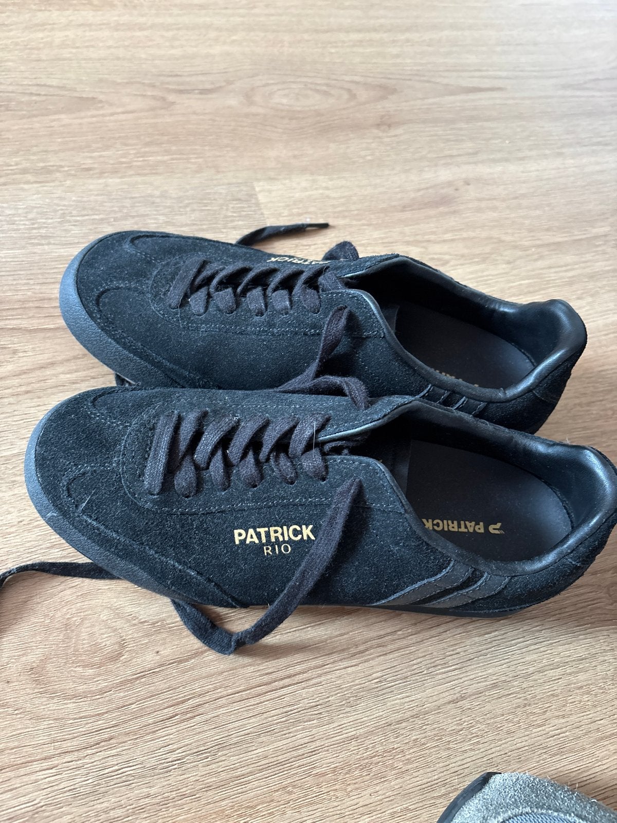 Patrick Rio Sneakers Zwart - Maat 39, Ophalen, Zo goed als nieuw, Zwart, Sneakers of Gympen
